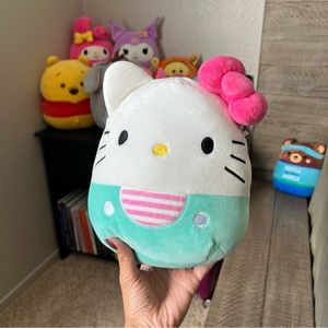 Hello Kitty Squishmallow